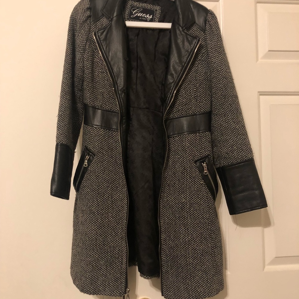 Authentic guess coat - Picture 5 of 5